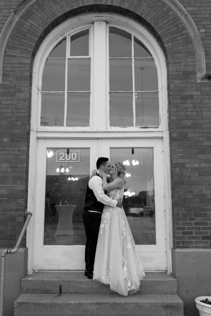 Sioux-Falls-South-Dakota-Wedding-Photographer