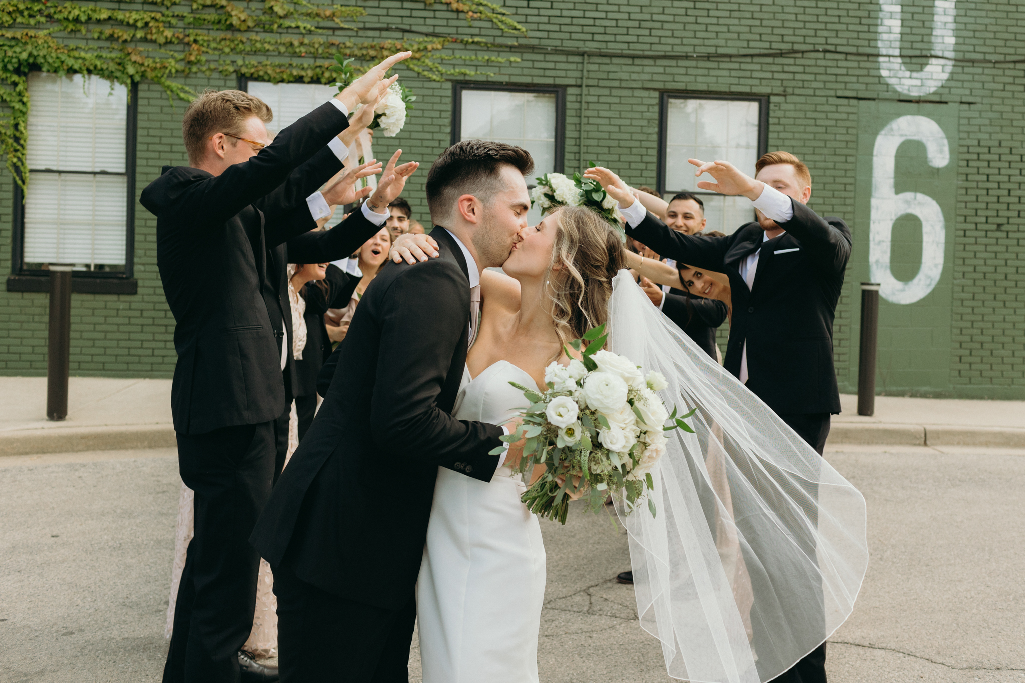 The-Ivy-House-Milwaukee-Milwaukee-Wedding-Photographer