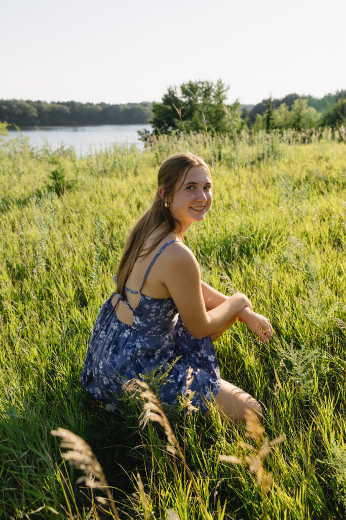 Lake Alvin Senior Photoshoot