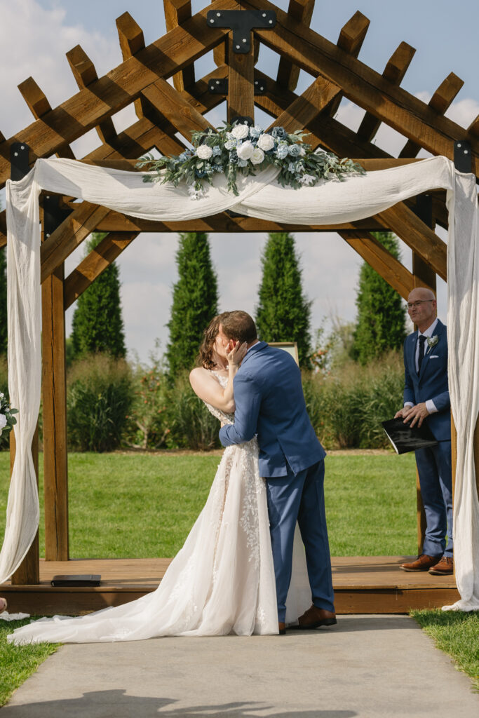 The Veranda by Meadow Barn Wedding Venue Sioux Falls, Sioux Falls Wedding Photographer