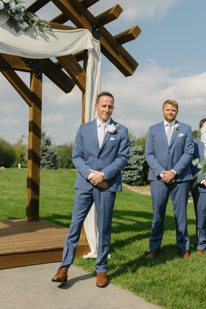 The Veranda by Meadow Barn Wedding Venue Sioux Falls, Sioux Falls Wedding Photographer