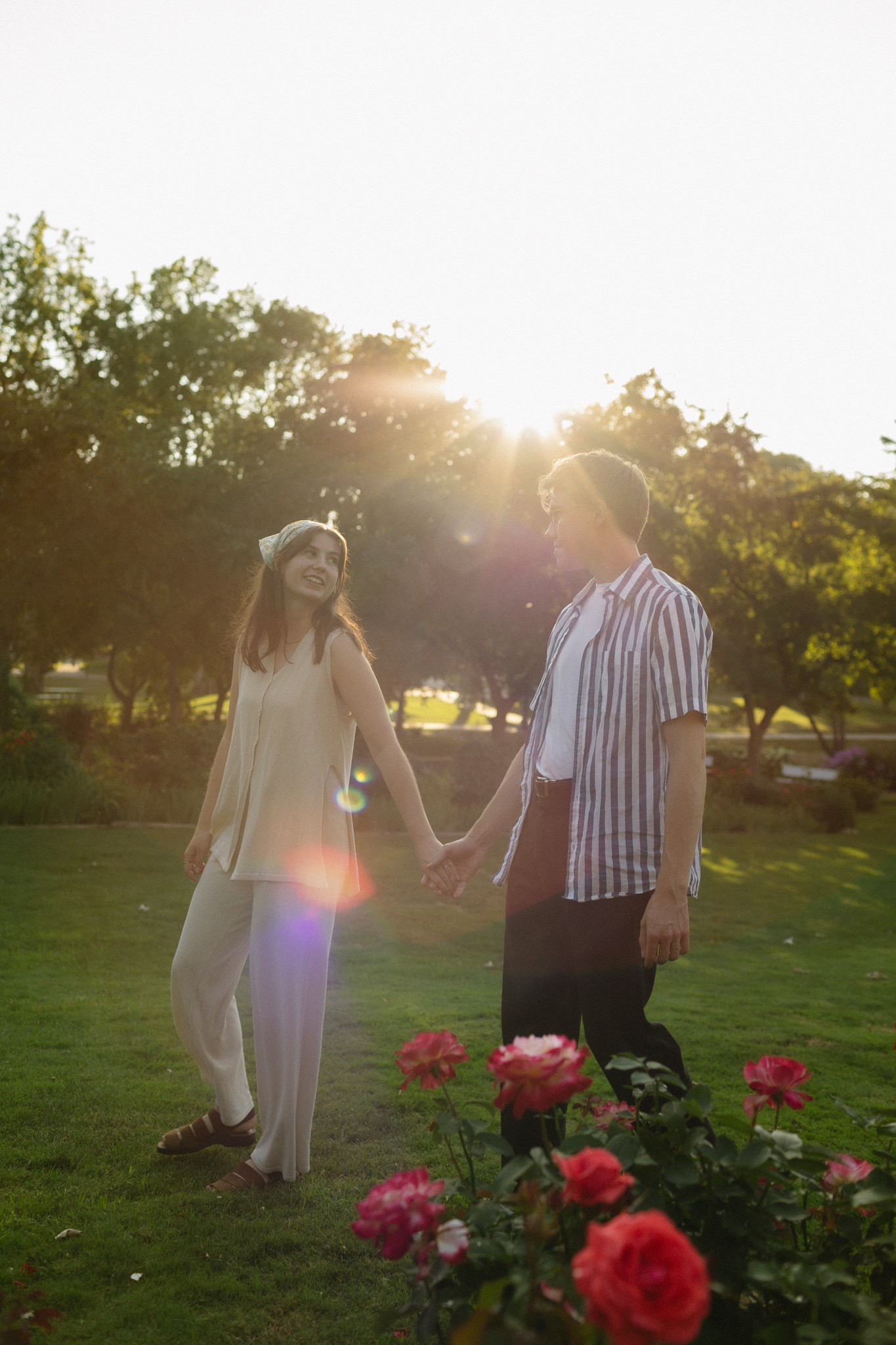 romantic couples picnic in McKennan Park